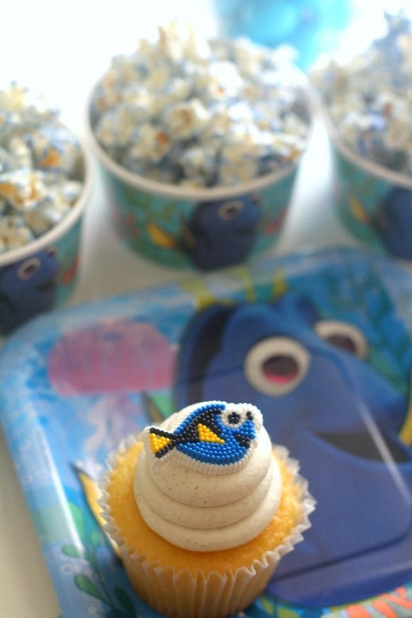 Finding Dory Cupcake | CatchMyParty.com