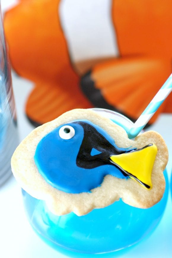 Finding Dory Sugar Cookies | CatchMyParty.com