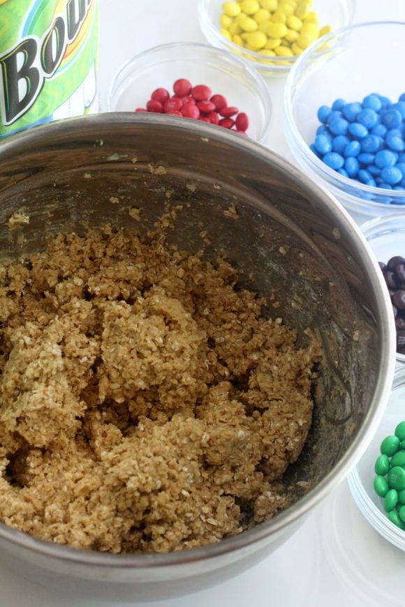 Oatmeal M&M Olympic Games Cookie Dough | CatchMyParty.com