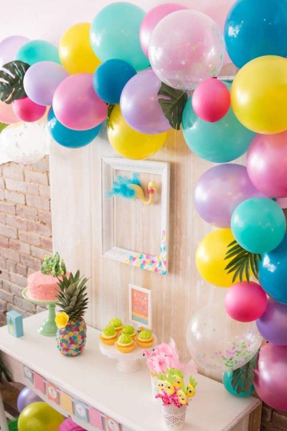 Pink Flamingo and pineapple party | CatchMyParty.com