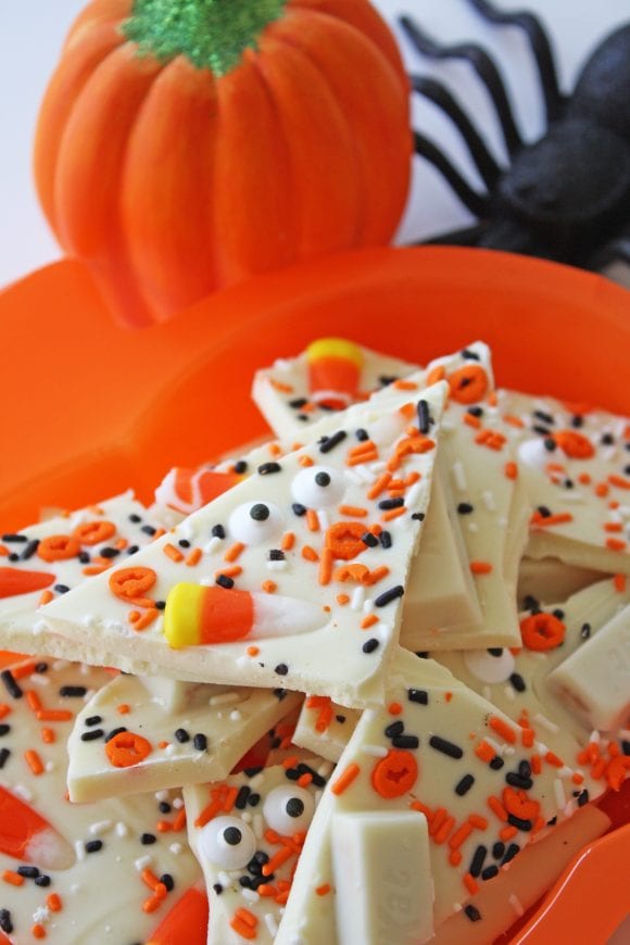 Ready to serve Ghostly Halloween Candy Bark | CatchMyParty.com