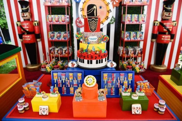 FAO Schwarz world of toys birthday party | CatchMyParty.com