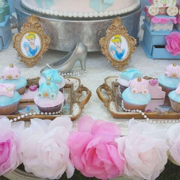 Cinderella Cupcakes | CatchMyParty.com