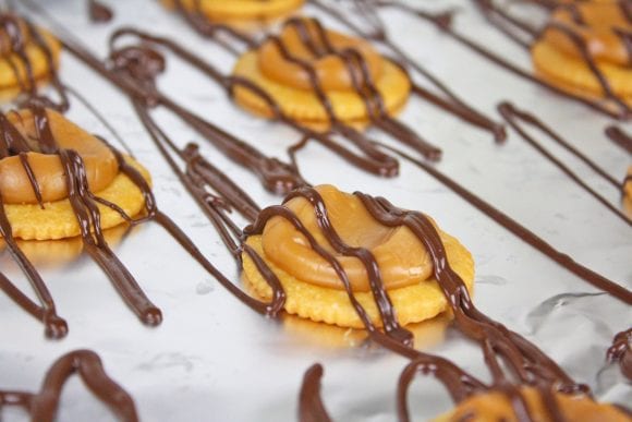 Drizzle Chocolate over the Cracker | CatchMyParty.com