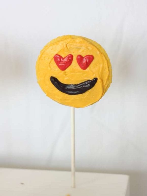 Emoji Cake Pops | CatchMyParty.com