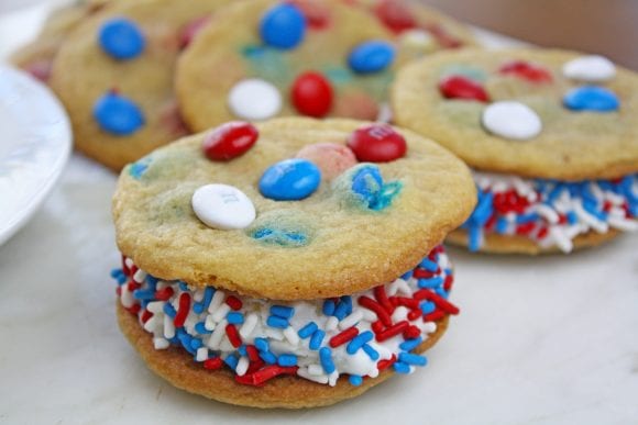 July 4th Cookie Ice Cream Sandwiches | CatchMyParty.com