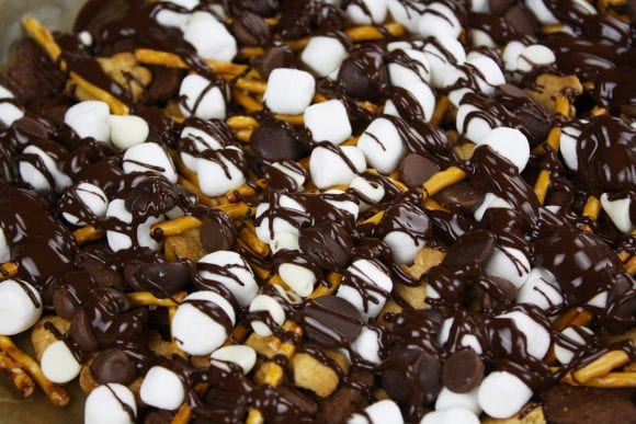 Drizzled Melted Choco Bars Over the Smores Snacks Mix | CatchMyParty.com