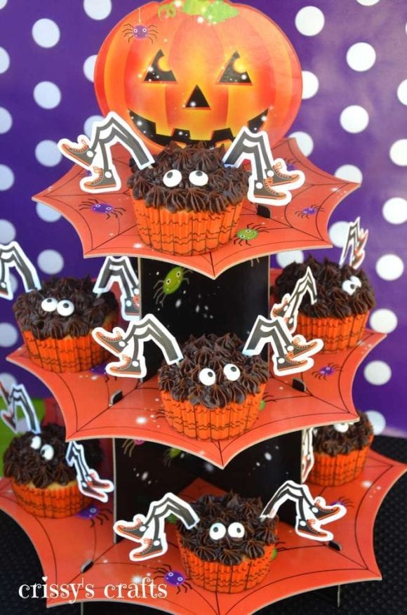 Spider Cupcakes | CatchMyParty.com