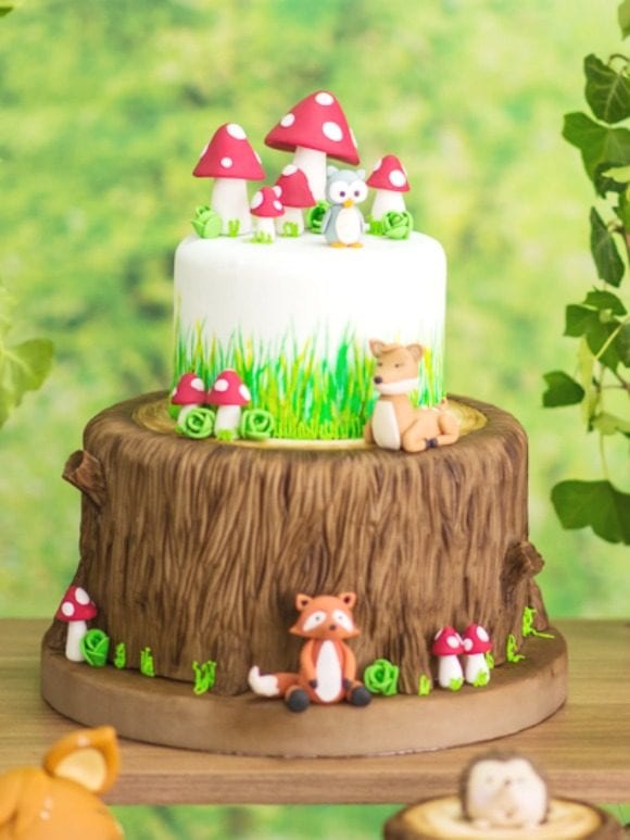 Woodland Birthday Cake | CatchMyParty.com