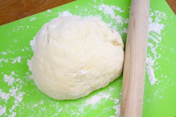 Dough making | CatchMyParty.com