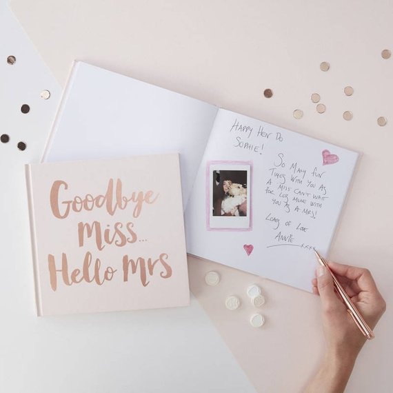 Bridal Shower party supplies - Memory Book | CatchMyParty.com