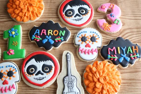 Disney Coco party supplies - Cookies | CatchMyParty.com