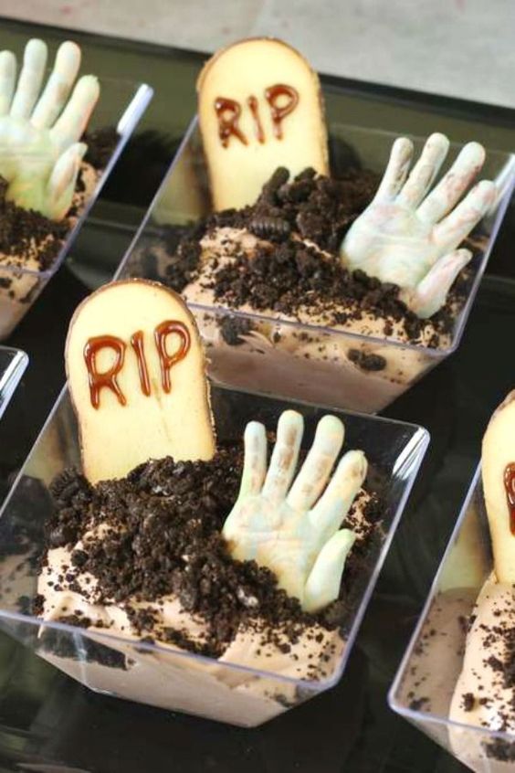 Graveyard Pudding