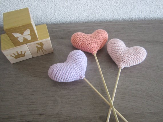 Baby Shower Party Favors - Amigurumi Hearts | CatchMyParty.com