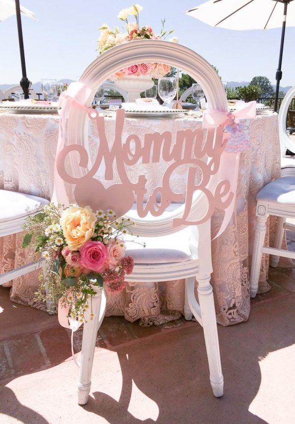'Mommy to Be' Chair Sign