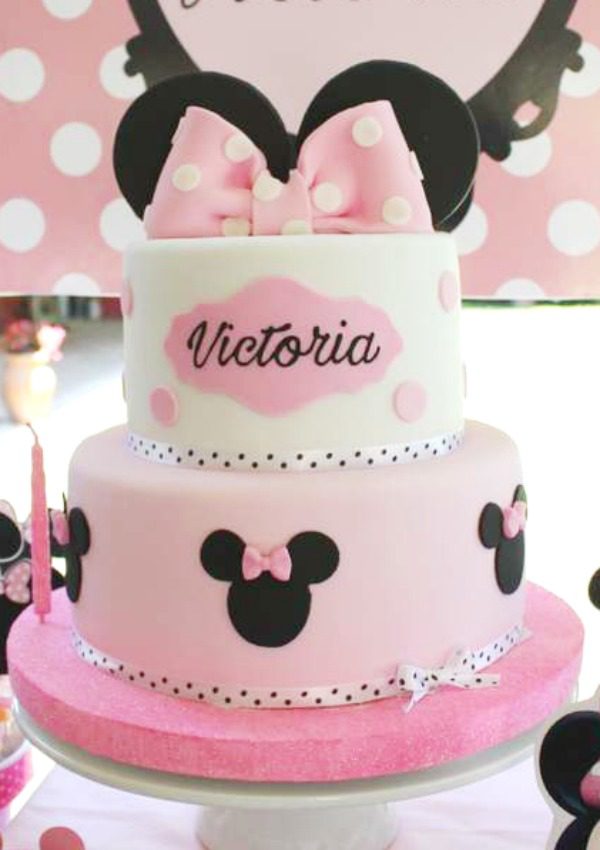 Pretty Pink Minnie Mouse Birthday Cake