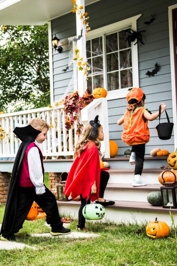 Kids Trick or Treating