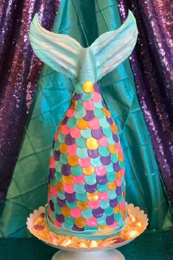 Feast Your Eyes on These 20 Amazing Mermaid Cakes! 