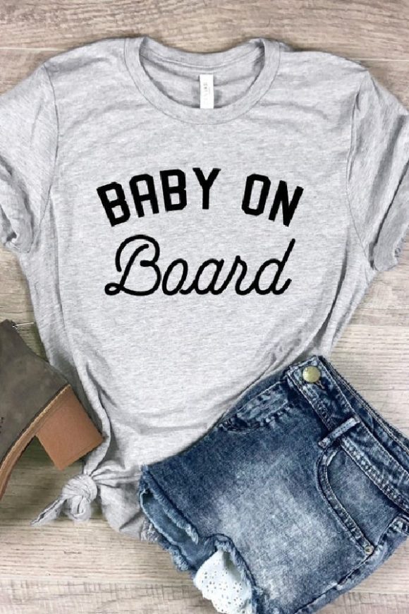 Take a Look at These 18 Fun Digital Pregnancy Announcements - 'Baby On Board' T-Shirt