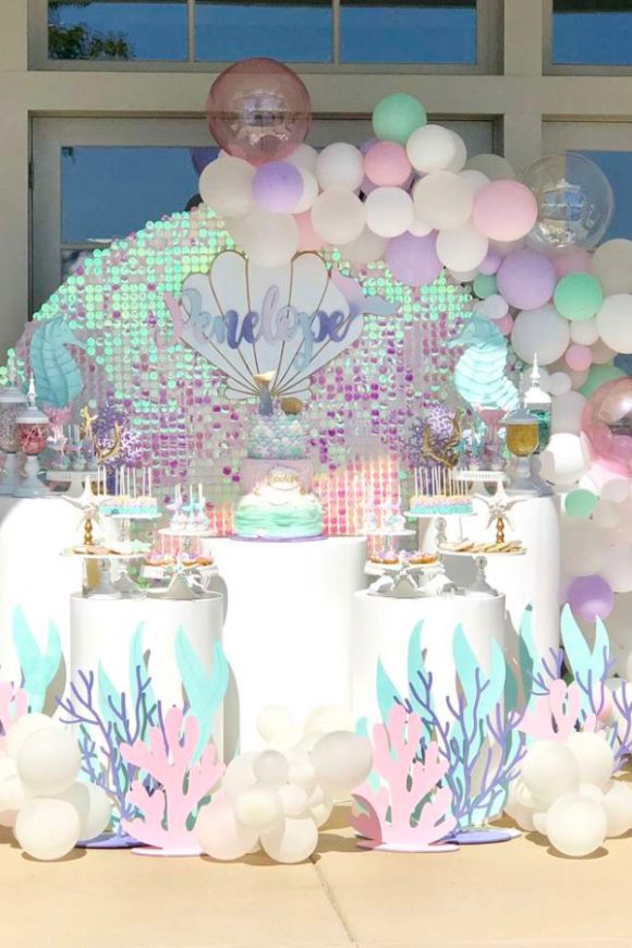 Dazzling Mermaid Birthday Party | CatchMyParty.com Dazzling Mermaid Birthday Party