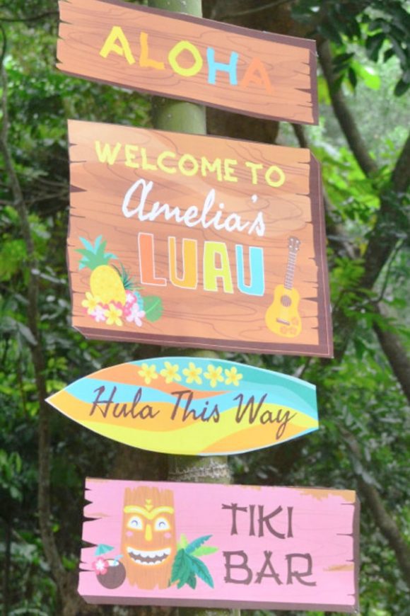 Luau Welcome Sign