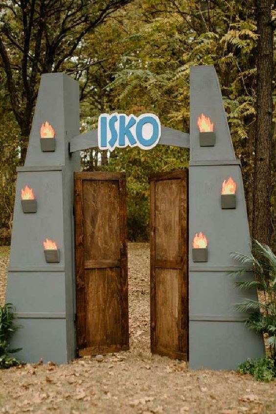 Jurassic Park Gate Party Decoration 