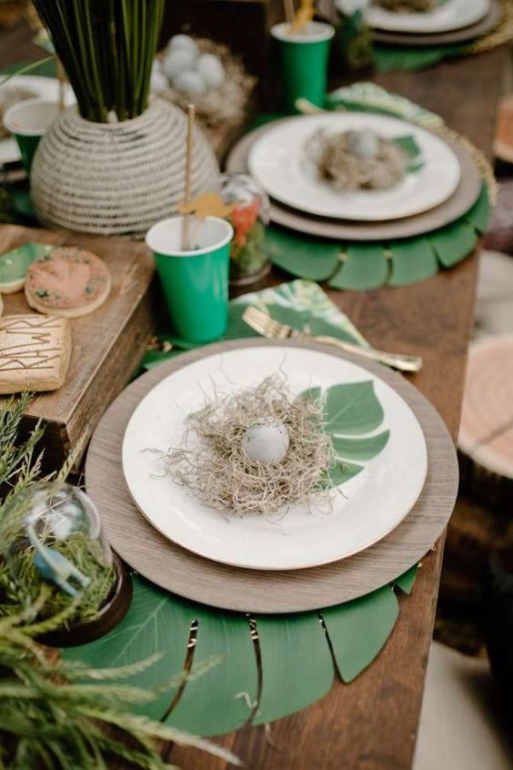 Dinosaur Table Settings