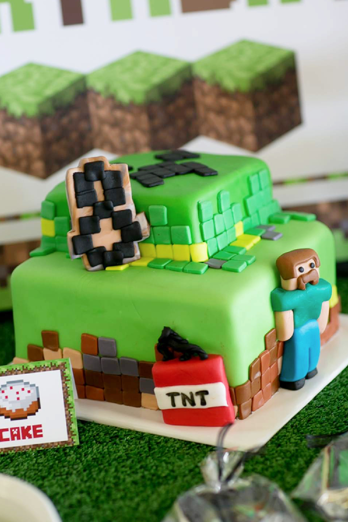 Minecraft Block Tiered Cake