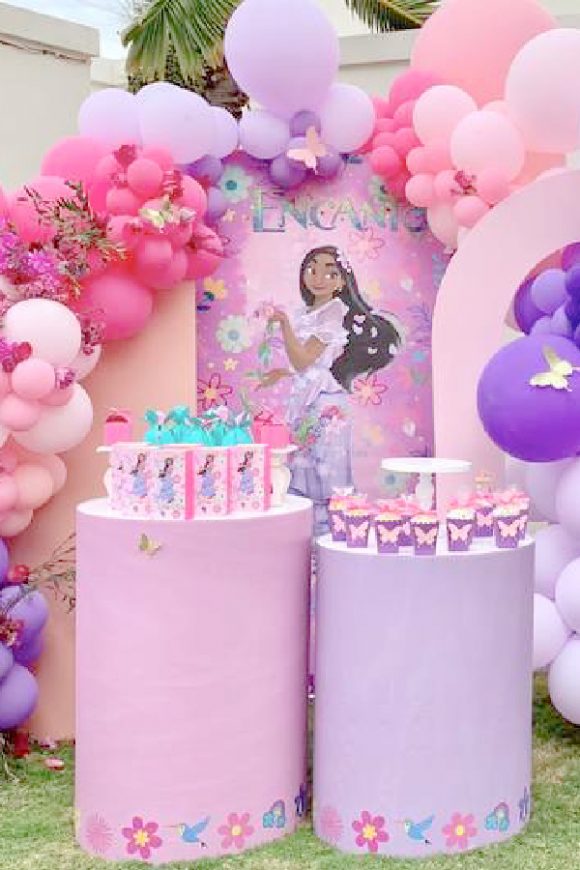 Encanto birthday party | CatchMyParty.com Encanto birthday party