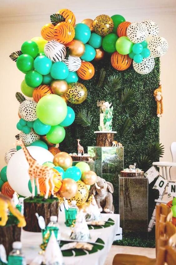 Safari birthday party | CatchMyParty.com Safari birthday party