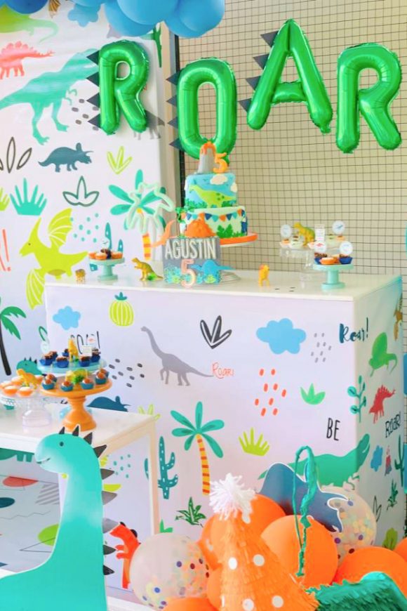 Dinosaur 2nd Birthday Parties | CatchMyParty.com Dinosaur 2nd Birthday Parties