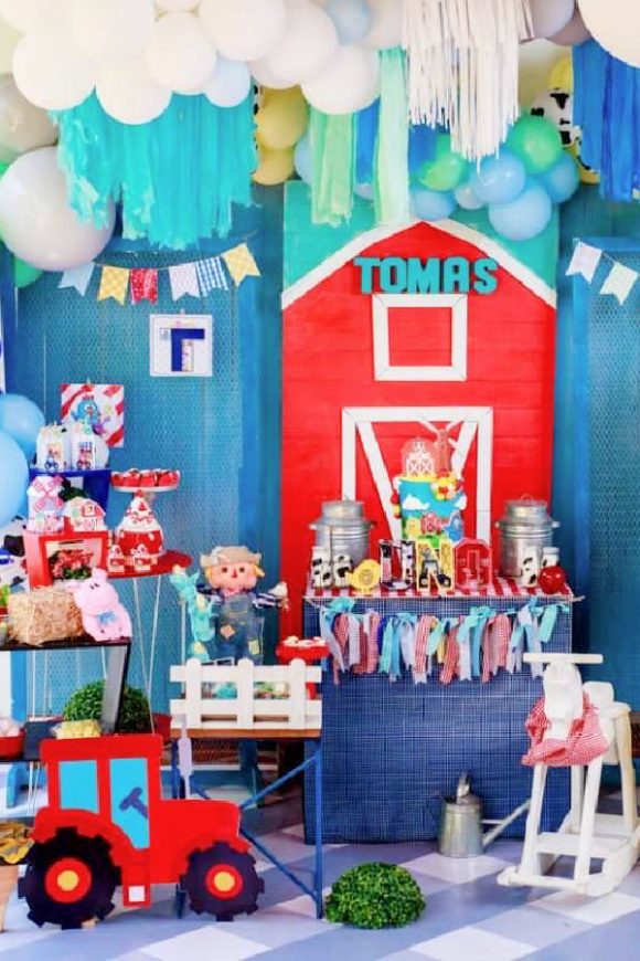 Farm 2nd Birthday Parties | CatchMyParty.com Farm 2nd Birthday Parties