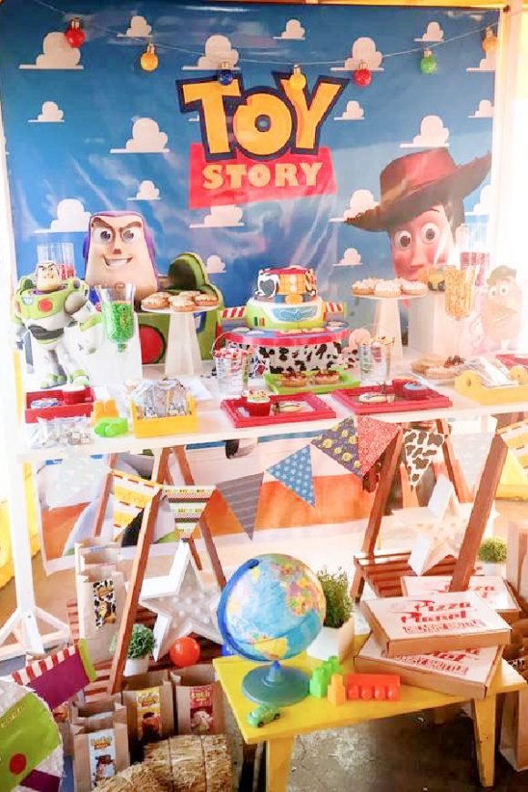 Toy Story 2nd Birthday Parties | CatchMyParty.com Toy Story 2nd Birthday Parties