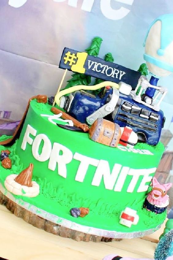 Fortnite Victory Royale Birthday Cake