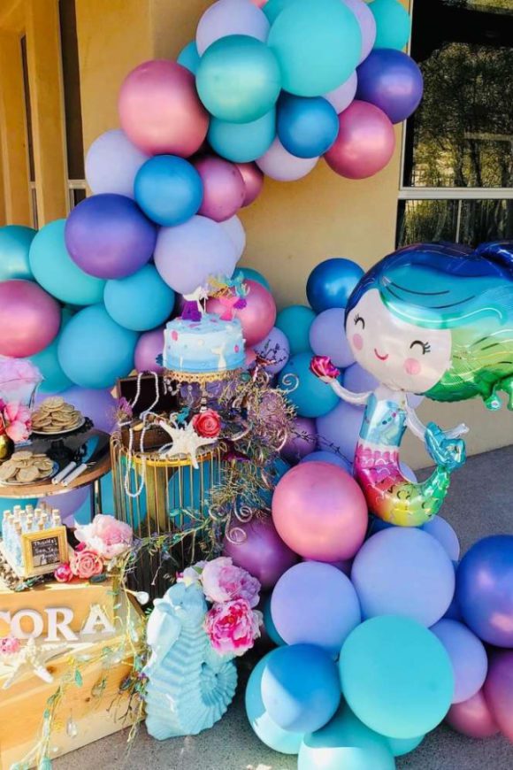 Mermaid birthday party | CatchMyParty.com Mermaid birthday party