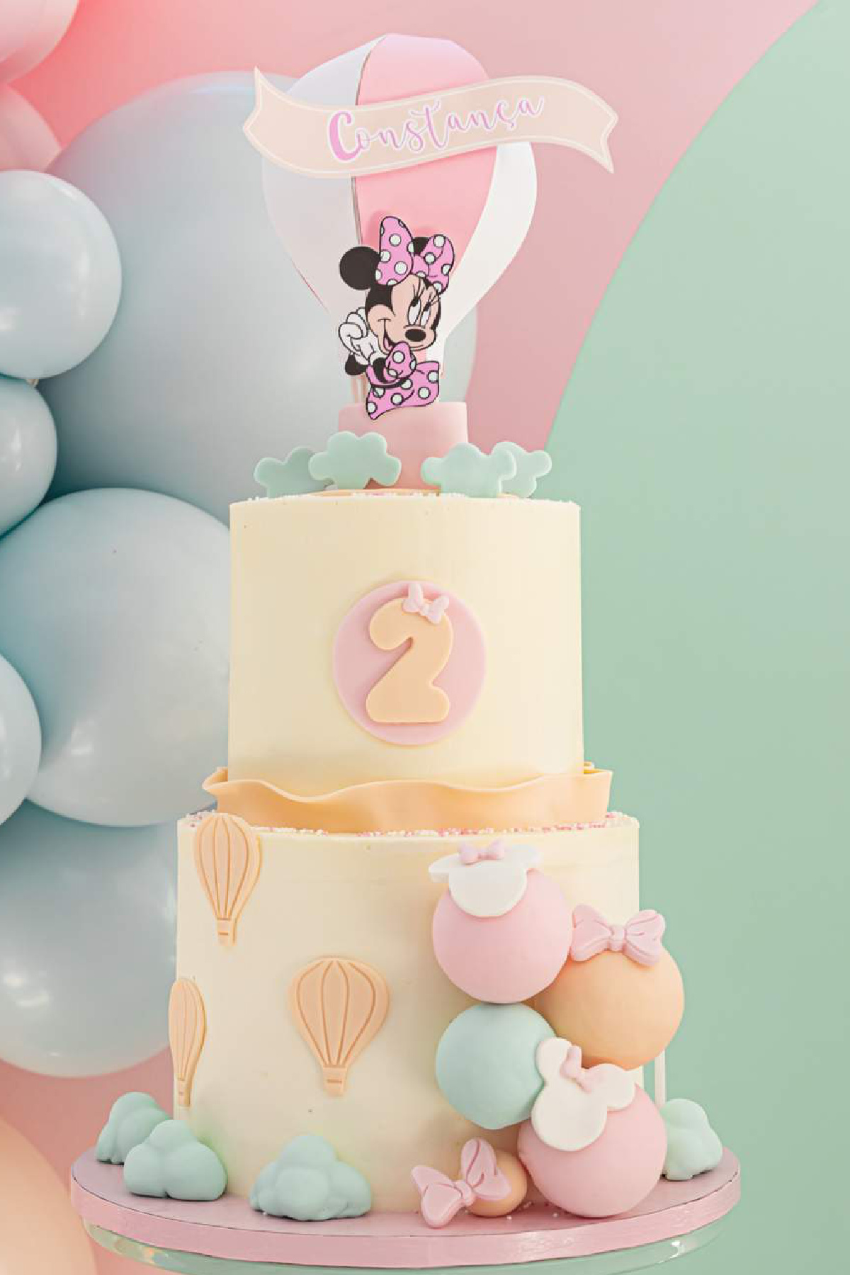 Minnie Mouse Hot Air Balloon-Themed Cake