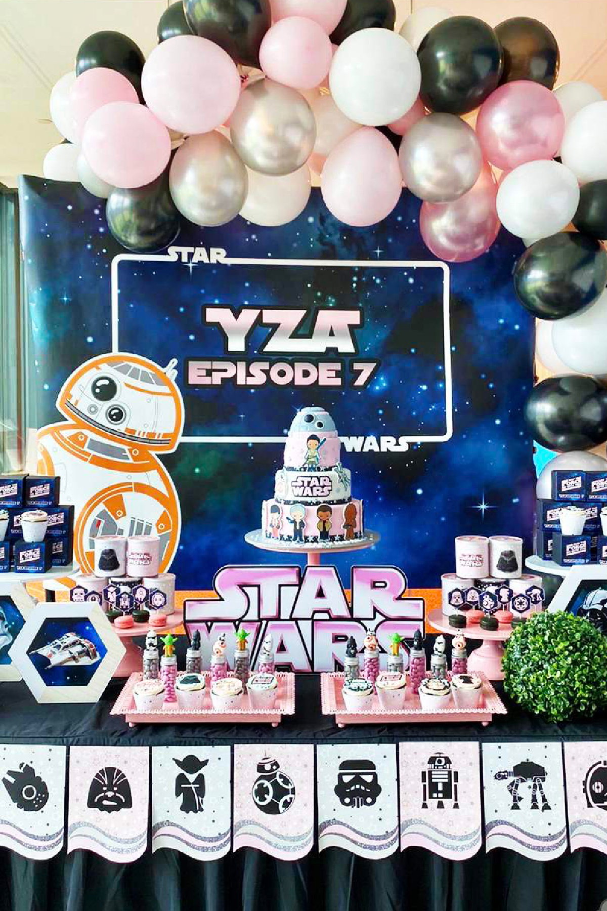 Girl Star Wars Dessert Table