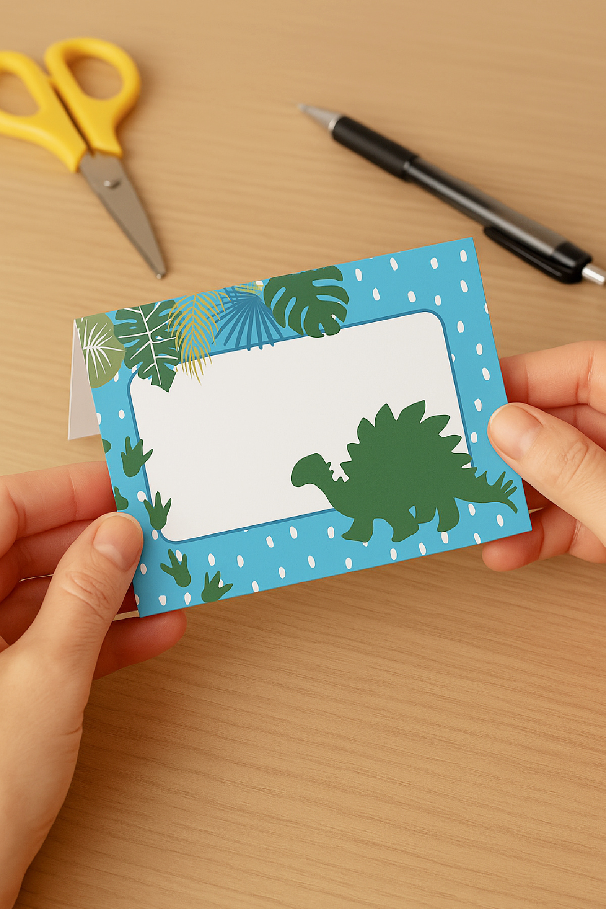 Download These Free Dinosaur Party Printables - Blank Tented Cards Download These Free Dinosaur Party Printables - Blank Tented Cards