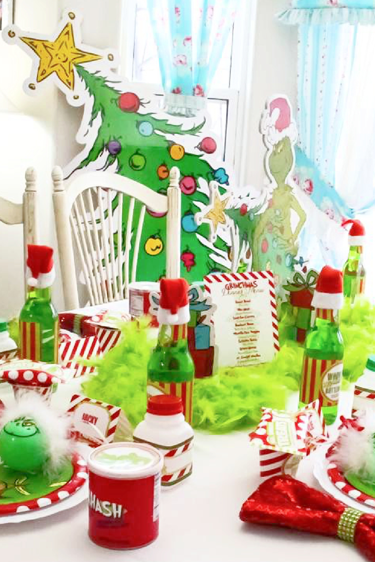 Grinch Christmas Table Centerpiece Idea Grinch Christmas Table Centerpiece Idea