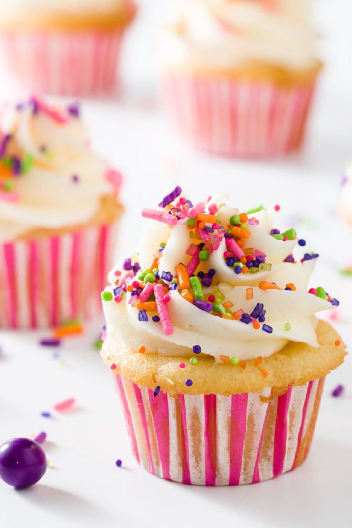 Cheap Party Ideas - Mini Cupcakes