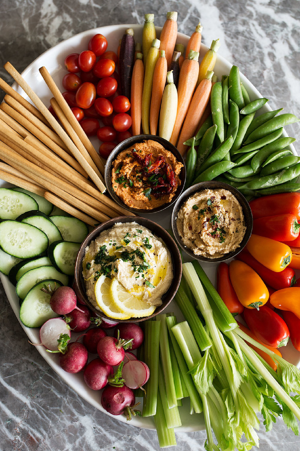Cheap Party Foods - Vegetable Crudites with Hummus