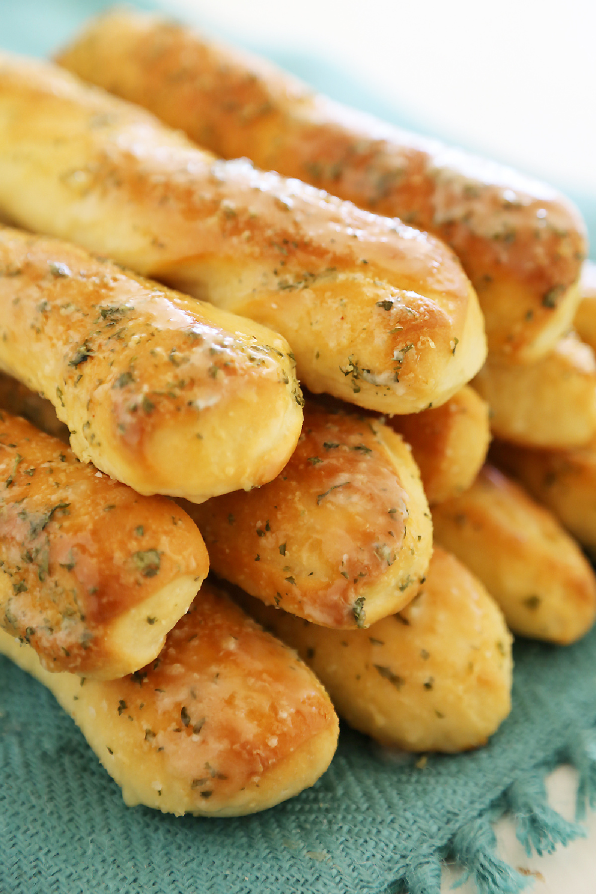 Fluffy Garlic Breadsticks - a tasty and cheap party food idea