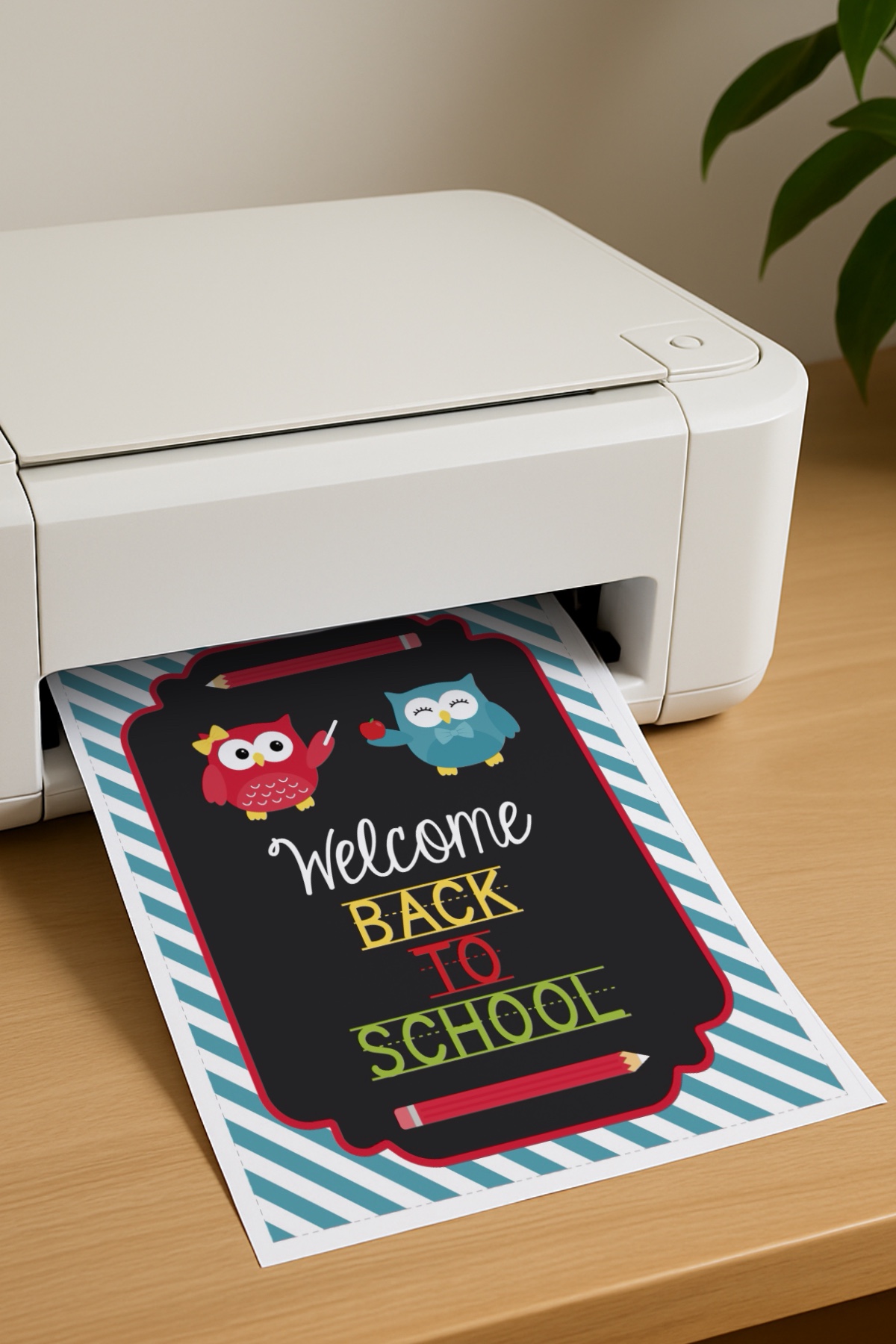 FREE Printable Back to School Owl Party Decor FREE Printable Back to School Owl Party Decor