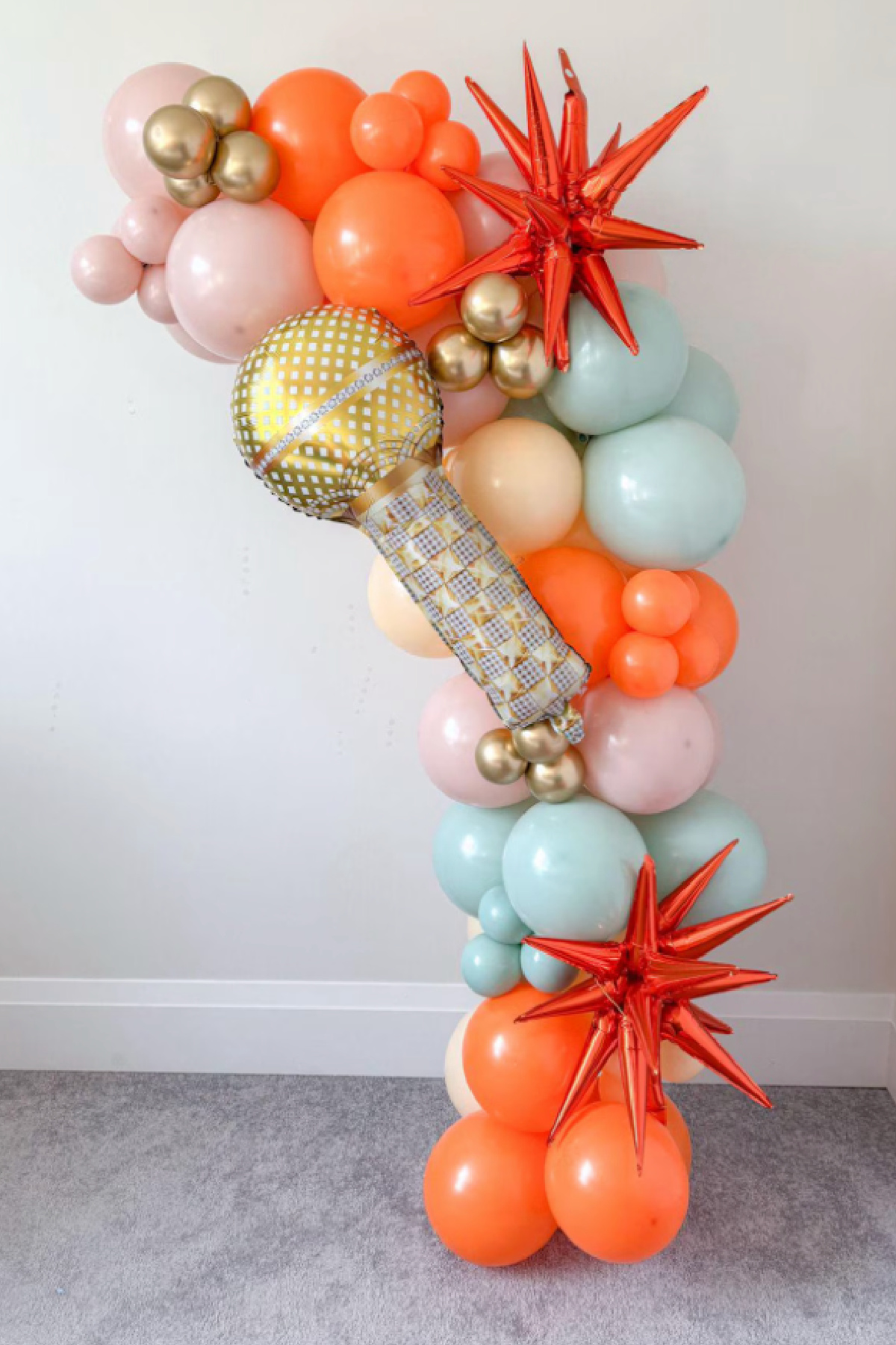 Life of a Showgirl Balloon Arch Life of a Showgirl Balloon Arch